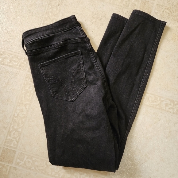 Hollister Denim - Hollister Black high rise super skinny soft stretch jeans size 9L W29 L 30
